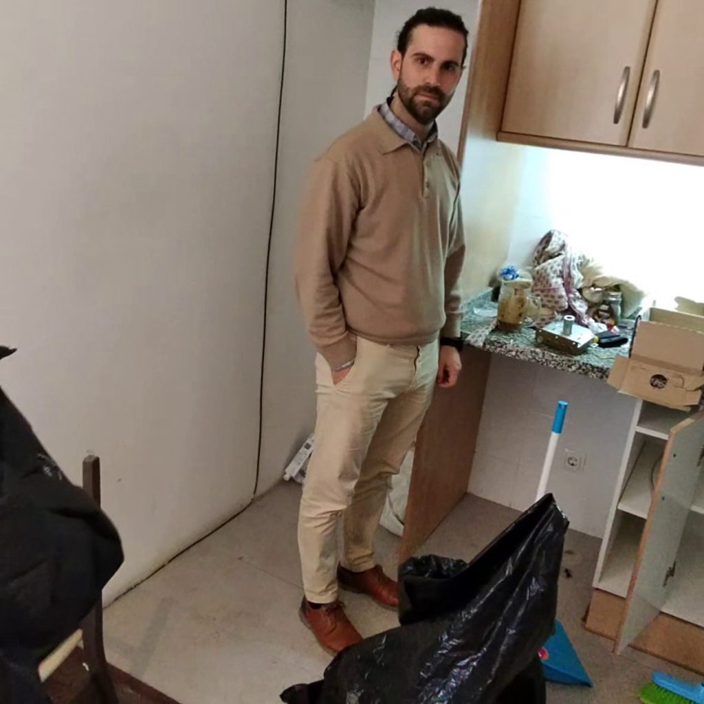 Apertura de puertas sin rotura urgente en Barcelona - Clauteck Cerrajería